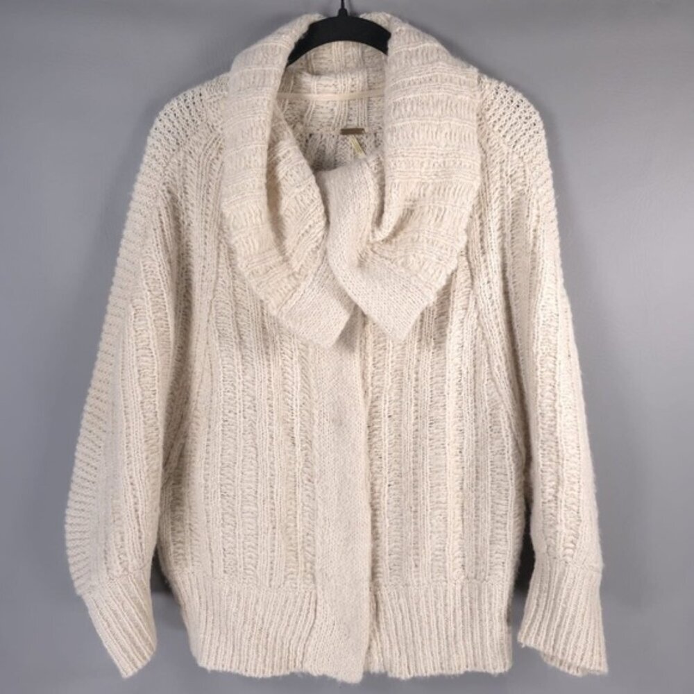 Free People WOOL Blend Snap-Front Cropped Rib Knit‎ Cardigan Sweater LARGE